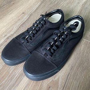 All black Vans